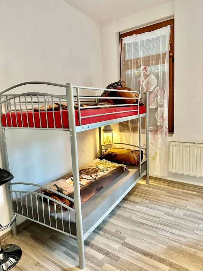 Ferienzimmer Healing Und Montuerwohnung Вайсенфельс Экстерьер фото