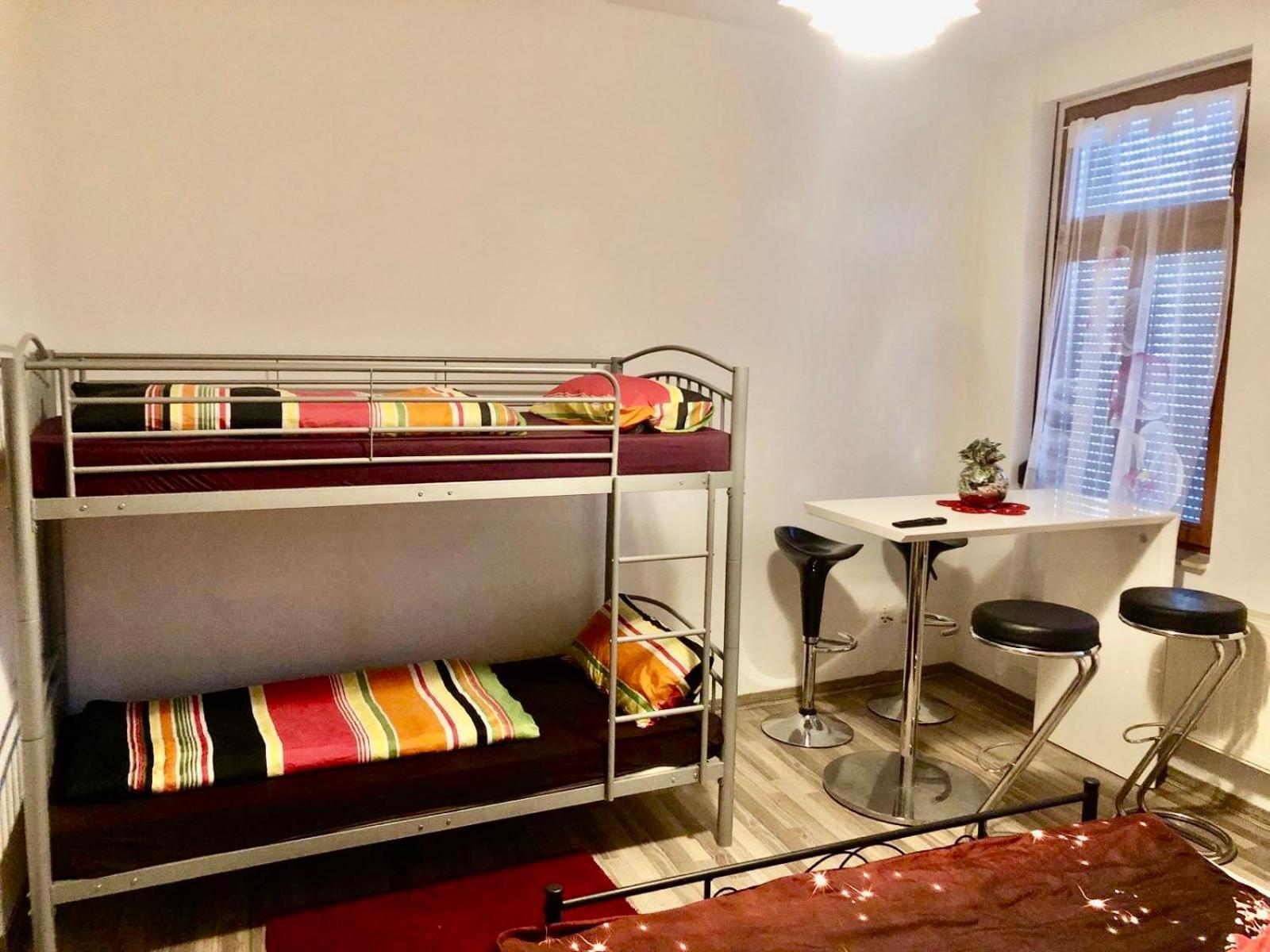Ferienzimmer Healing Und Montuerwohnung Вайсенфельс Экстерьер фото