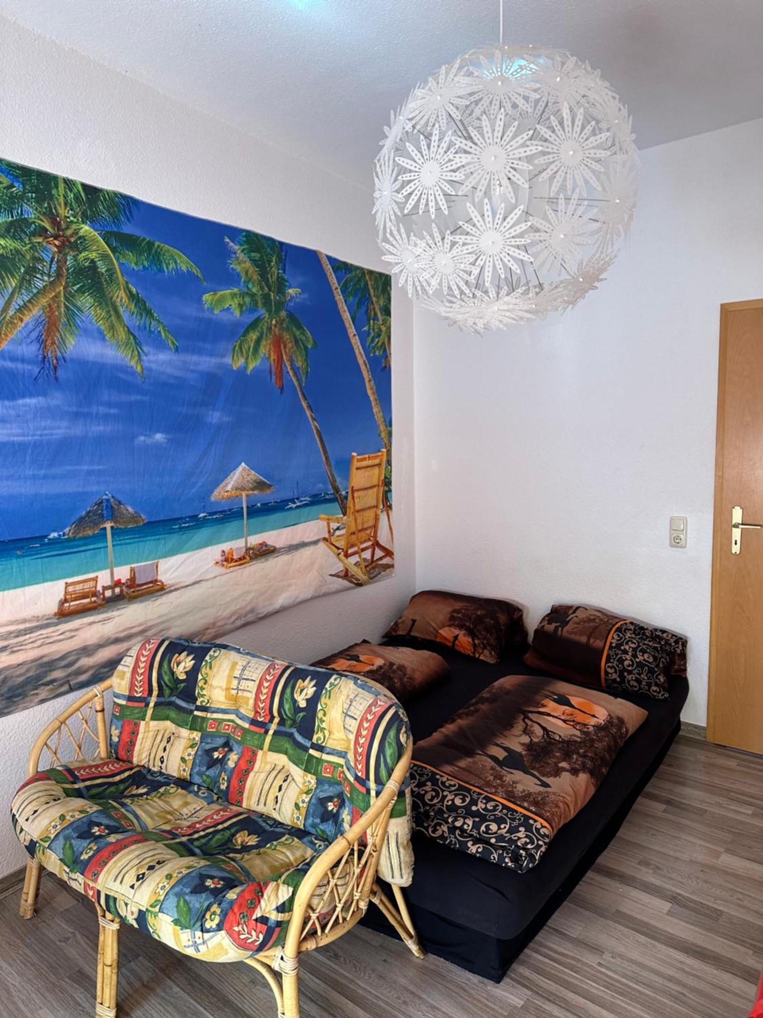 Ferienzimmer Healing Und Montuerwohnung Вайсенфельс Экстерьер фото