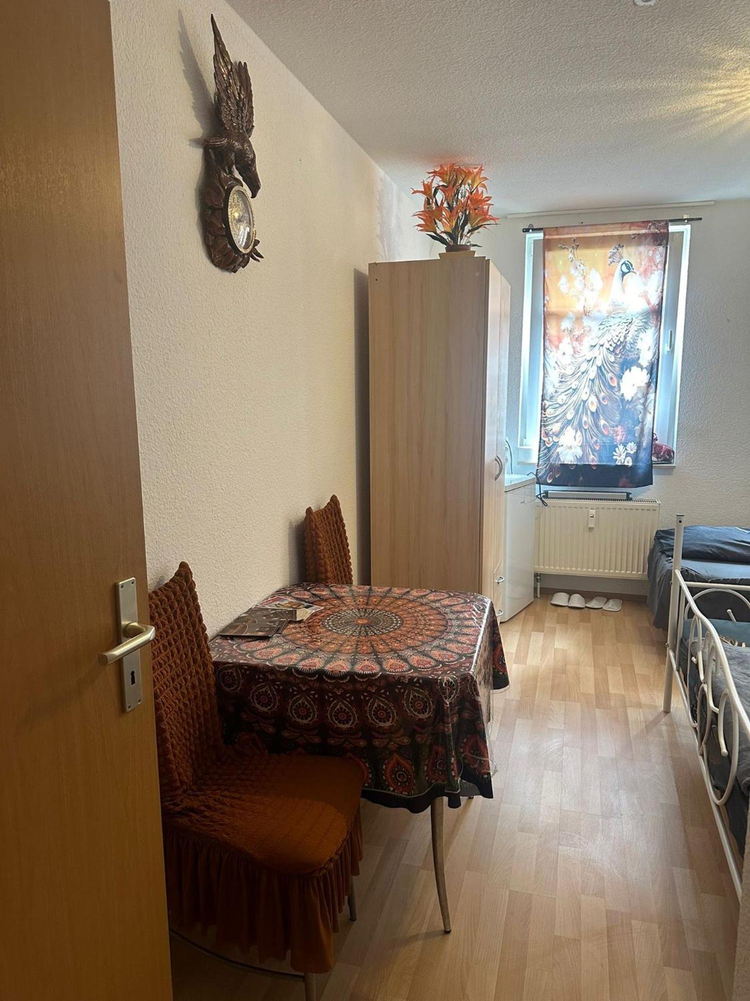 Ferienzimmer Healing Und Montuerwohnung Вайсенфельс Экстерьер фото