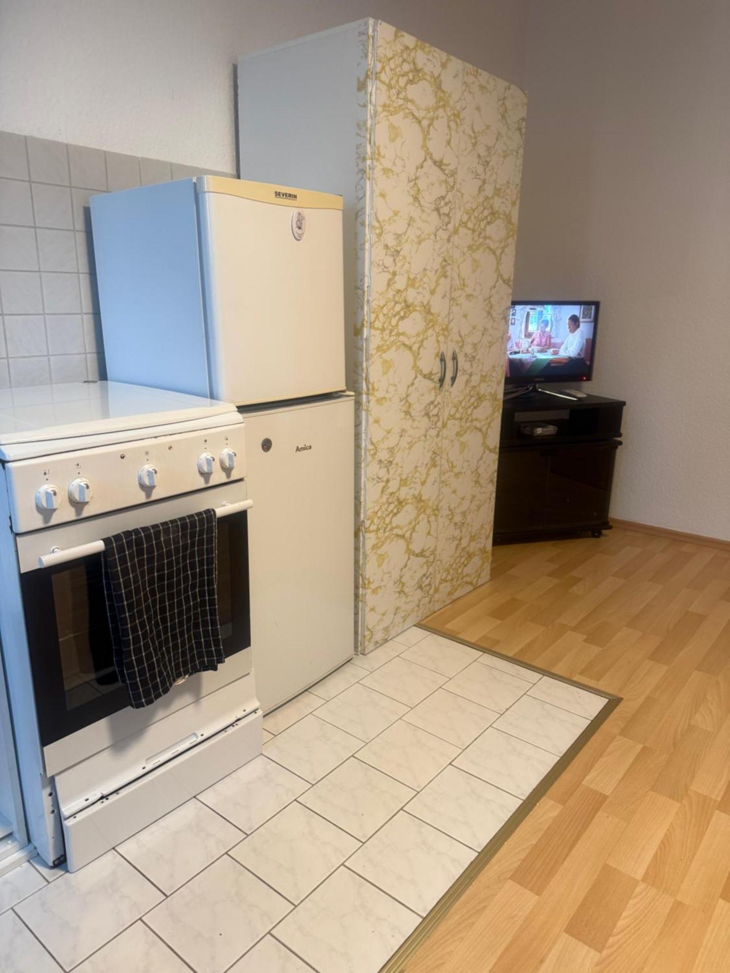 Ferienzimmer Healing Und Montuerwohnung Вайсенфельс Экстерьер фото