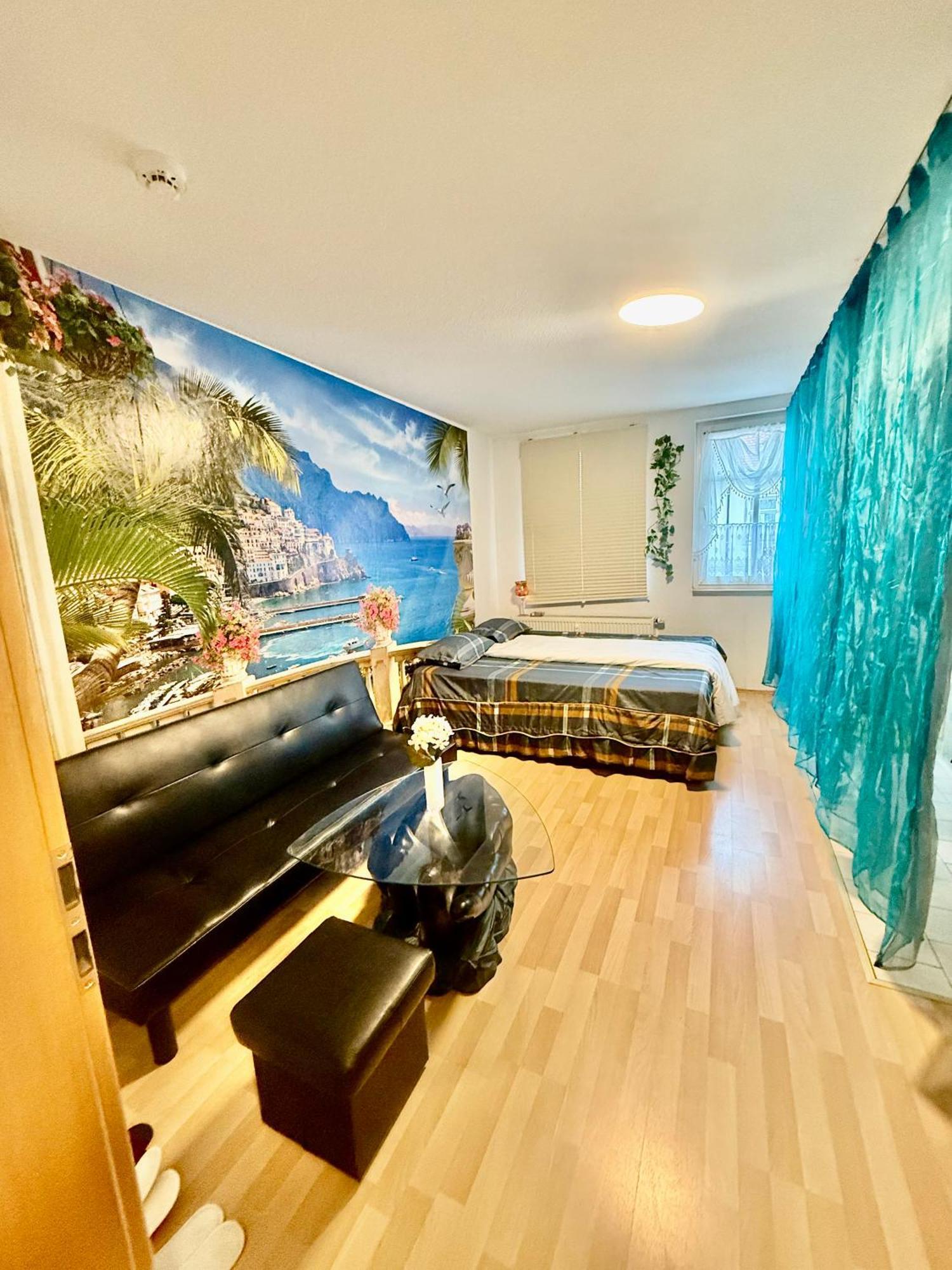 Ferienzimmer Healing Und Montuerwohnung Вайсенфельс Экстерьер фото